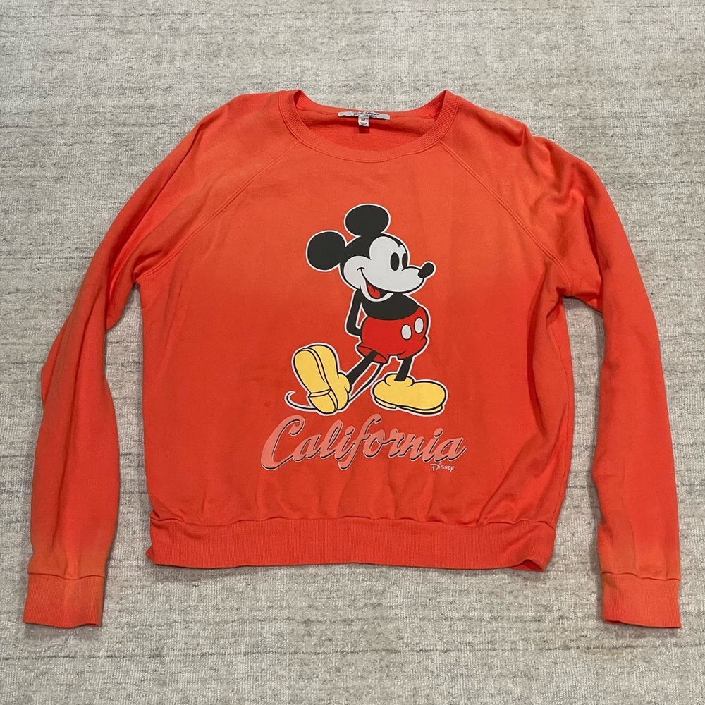 VINTAGE Disney sweatshirt/pullover. Comfy, cute, nostalgic, magical🪄🦸‍♀️❤️‍🔥